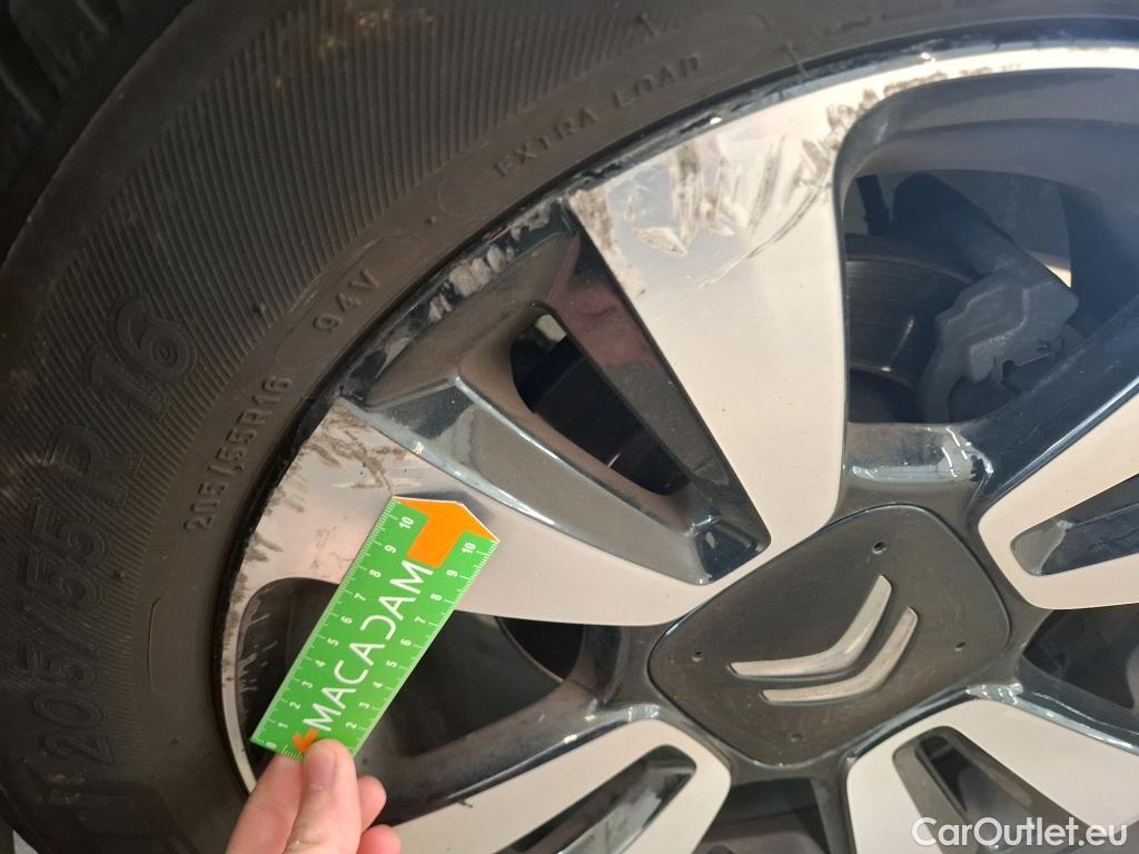  Citroen  C3  Shine Business 1.2 PureTech 110CV BVM6 E6d #34