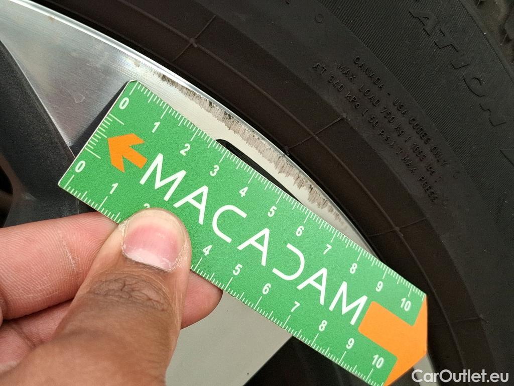  Ford  Focus FORD  SW / 2018 / 5P / Crossover 1.0 Flexifuel hybrid 125 Active Business #17