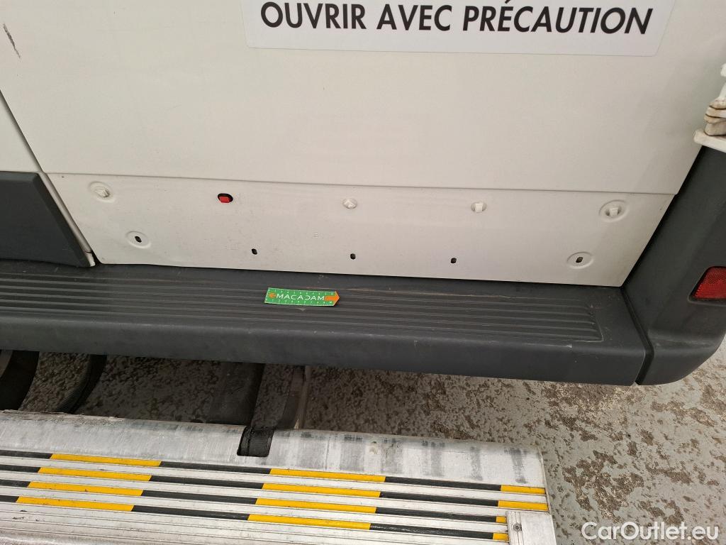  Peugeot  Boxer PEUGEOT  VU 4p Fourgon 2.0 BLUEHDI 130 S&S PREMIUM 335 L3H2 #32