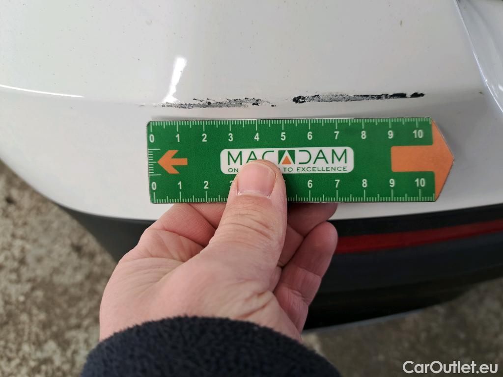  Mercedes  GLB MERCEDES-BENZ  / 2019 / 5P / SUV  220 d AMG Line 4Matic #13