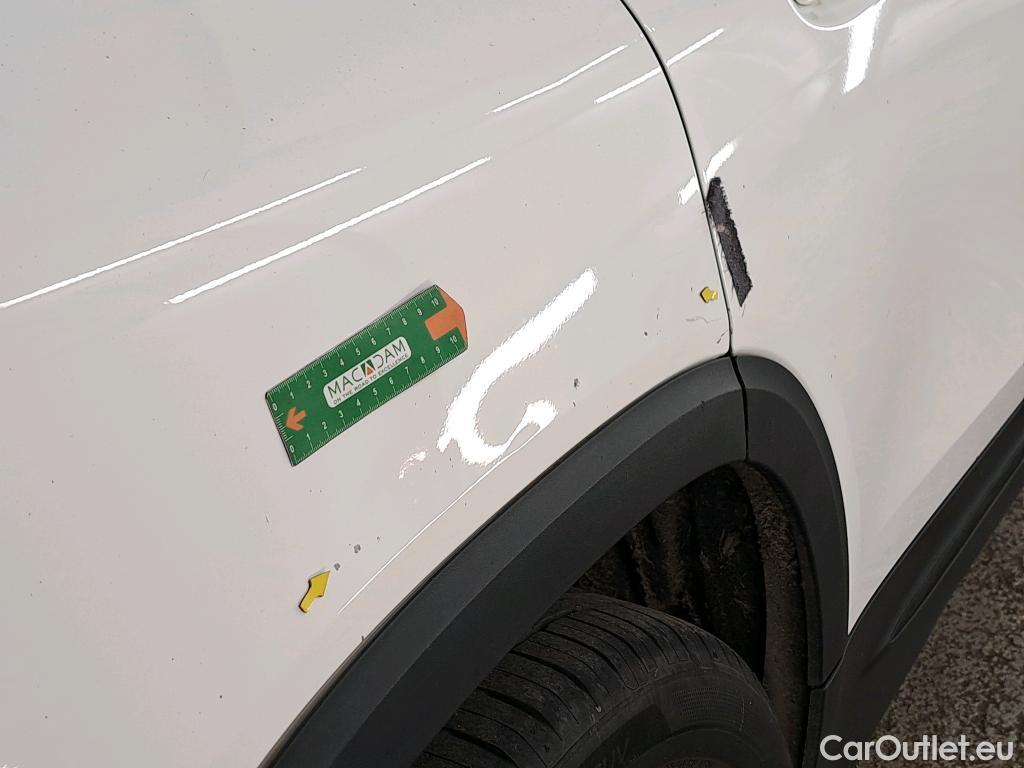  Mercedes  GLB MERCEDES-BENZ  / 2019 / 5P / SUV  220 d AMG Line 4Matic #3