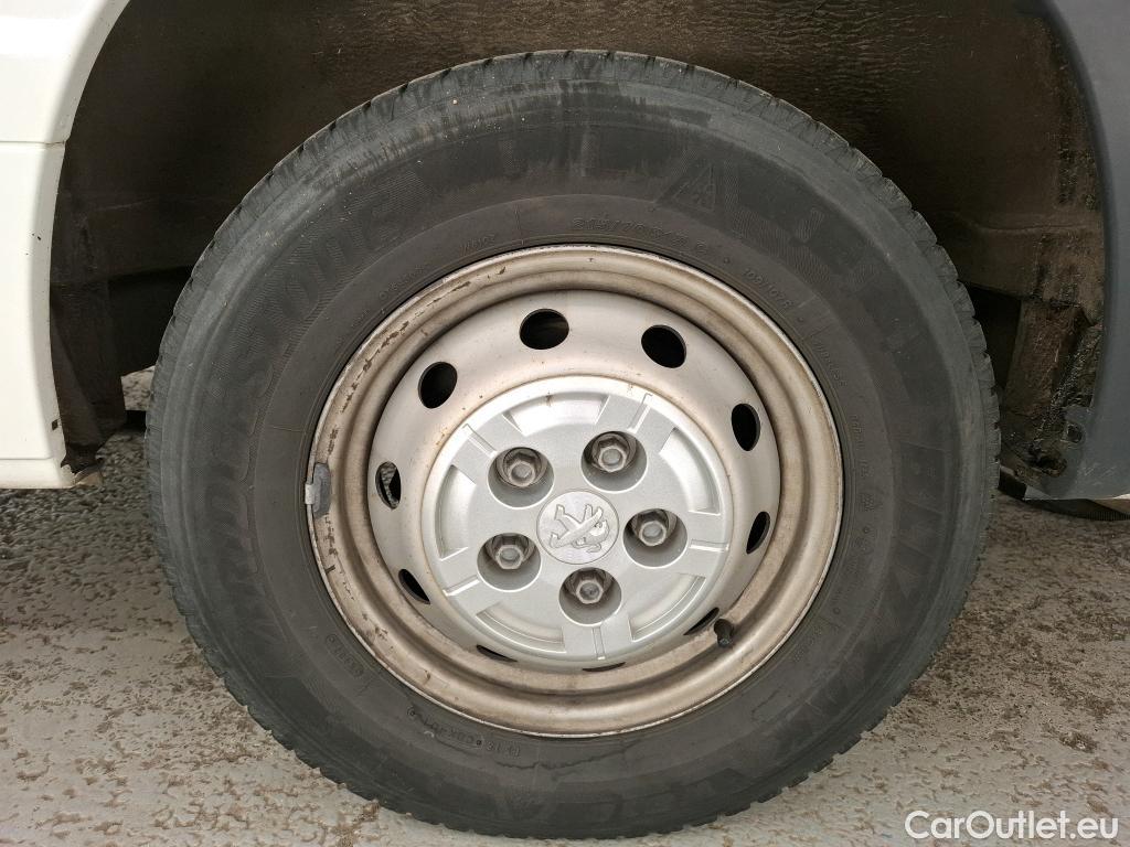  Peugeot  Boxer PEUGEOT  VU 4p Fourgon 2.0 BLUEHDI 130 S&S PREMIUM 335 L3H2 #25