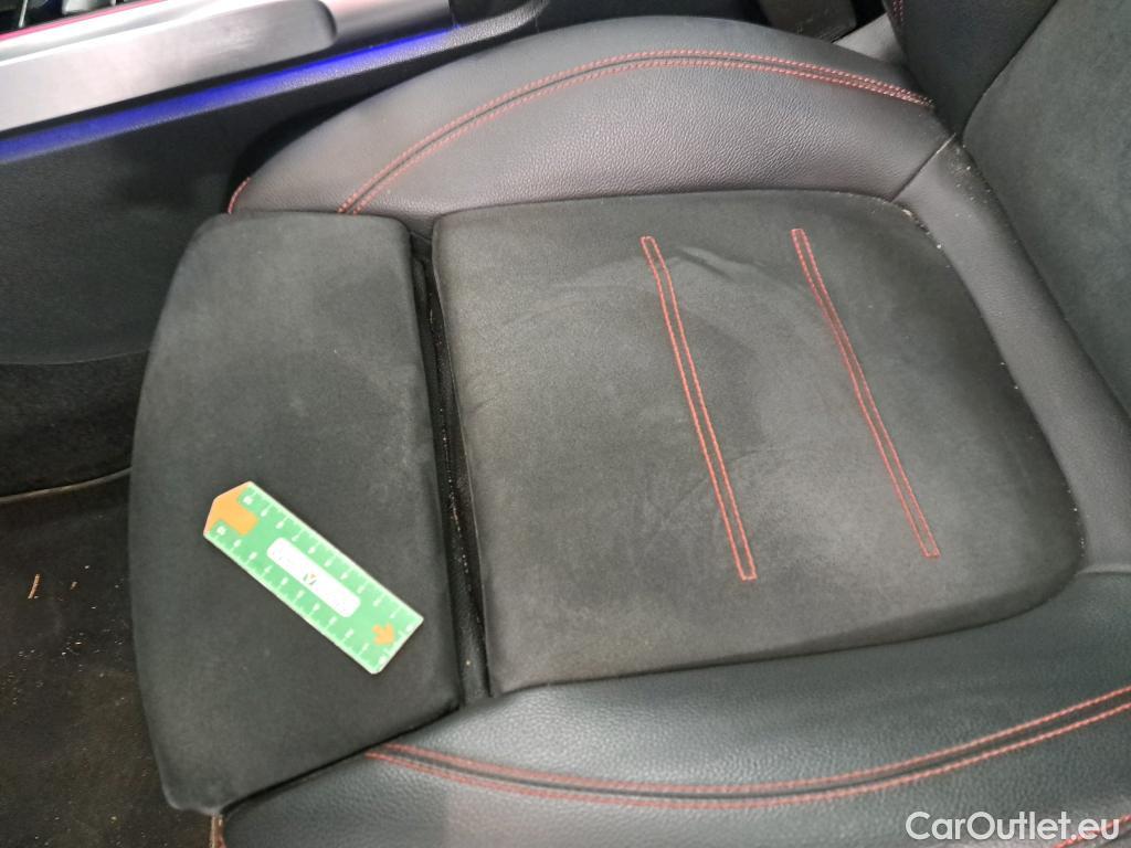  Mercedes  GLB MERCEDES-BENZ  / 2019 / 5P / SUV  220 d AMG Line 4Matic #34