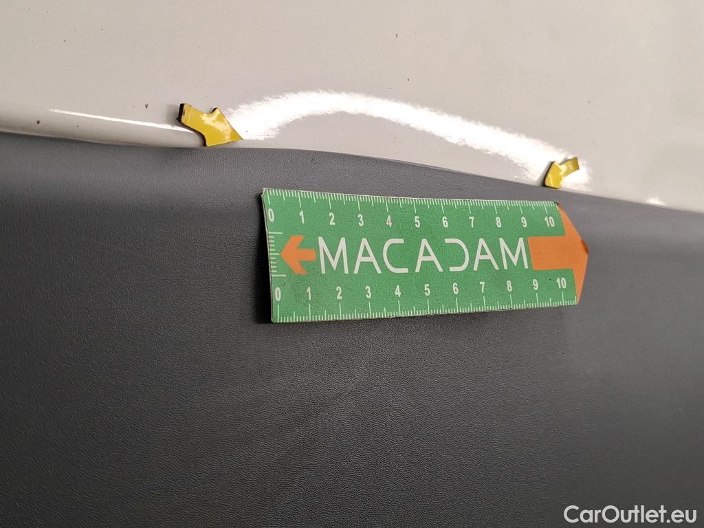  Peugeot  Boxer PEUGEOT  VU 4p Fourgon 2.0 BLUEHDI 130 S&S PREMIUM 335 L3H2 #2