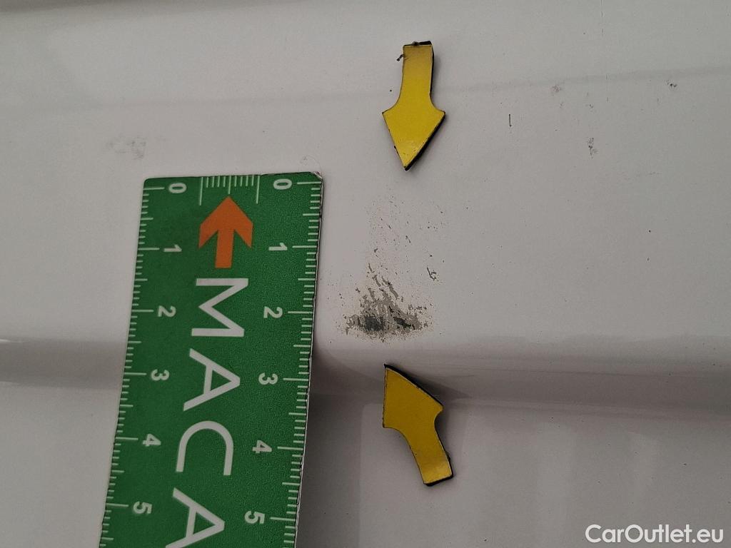  Peugeot  Boxer PEUGEOT  VU 4p Fourgon 2.0 BLUEHDI 130 S&S PREMIUM 335 L3H2 #19