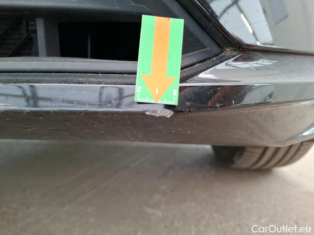  Volvo  XC60 VOLVO  / 2021 / 5P / SUV B4 197 Geartronic 8 Momentum Business #63