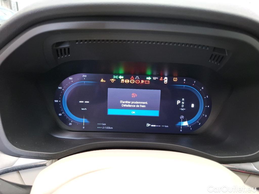  Volvo  XC60 VOLVO  / 2021 / 5P / SUV B4 197 Geartronic 8 Momentum Business #57