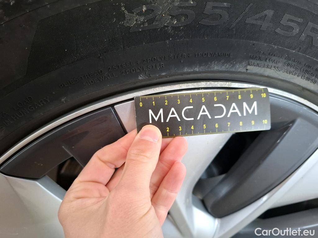  Tesla  Model Y TESLA  2021 5P  SUV RWD #50