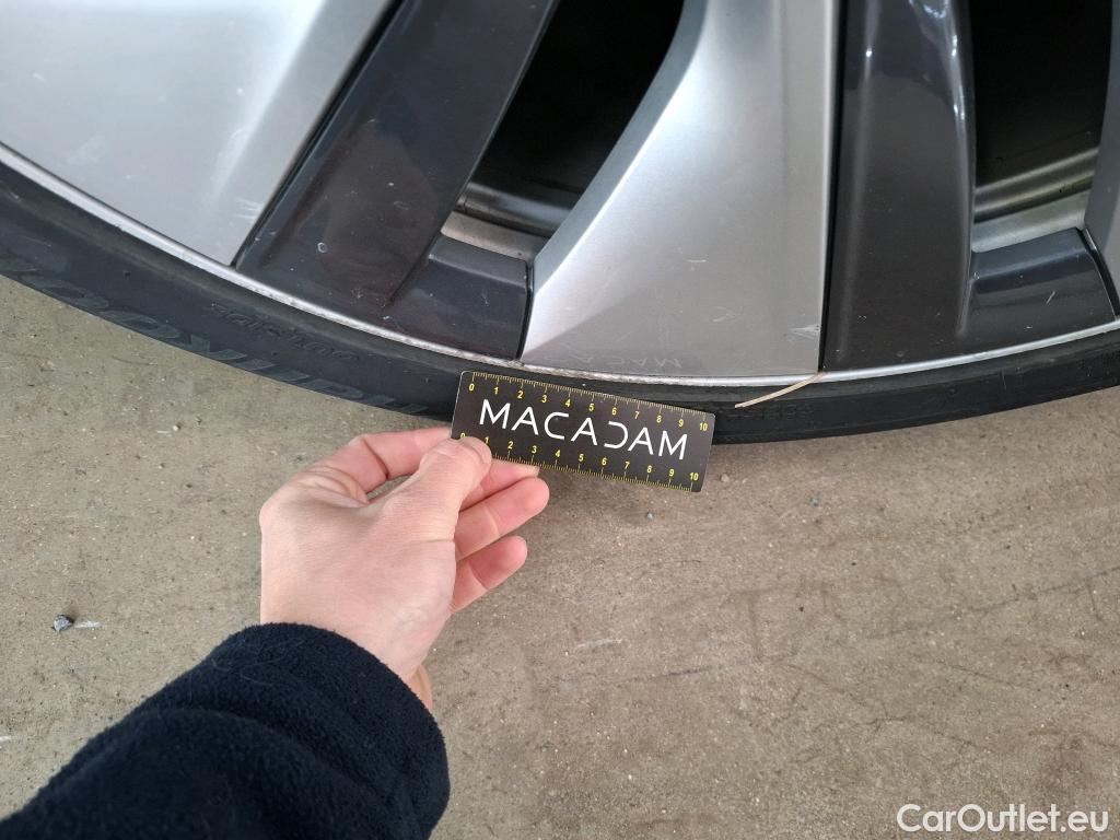  Tesla  Model Y TESLA  2021 5P  SUV RWD #43