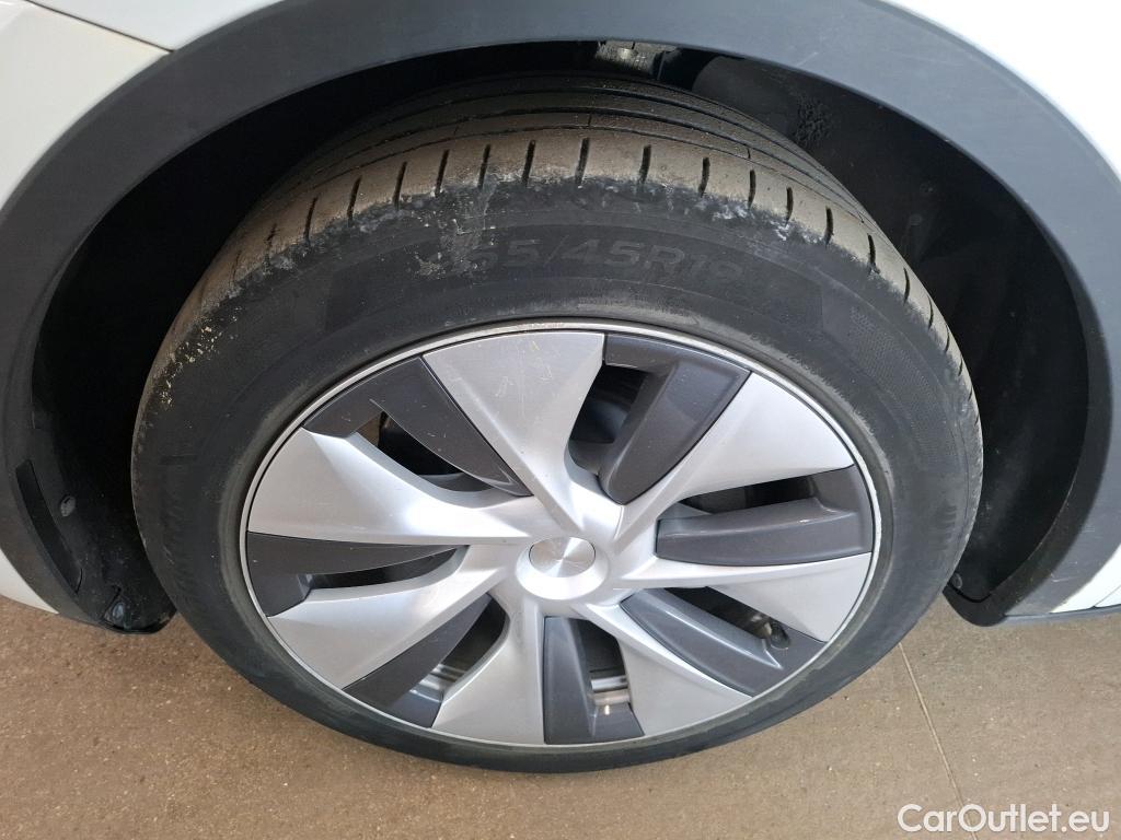  Tesla  Model Y TESLA  2021 5P  SUV RWD #16