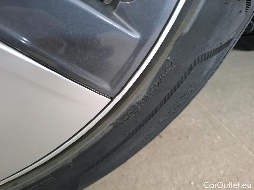  Tesla  Model Y TESLA  2021 5P  SUV RWD #19