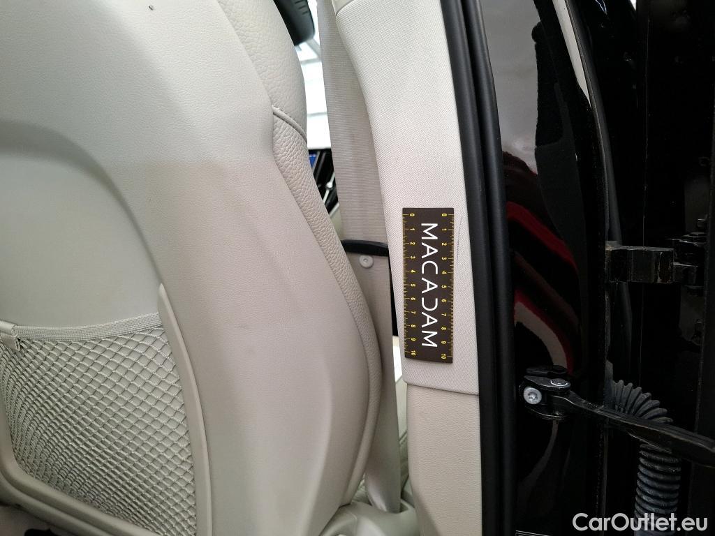  Volvo  XC60 VOLVO  / 2021 / 5P / SUV B4 197 Geartronic 8 Momentum Business #39