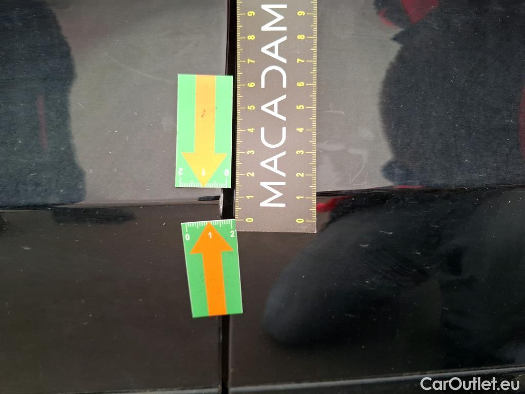  Volvo  XC60 VOLVO  / 2021 / 5P / SUV B4 197 Geartronic 8 Momentum Business #41