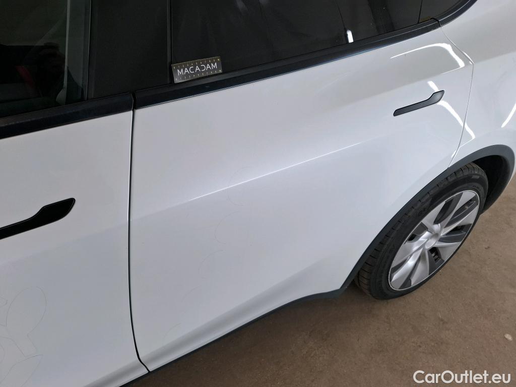  Tesla  Model Y TESLA  2021 5P  SUV RWD #32