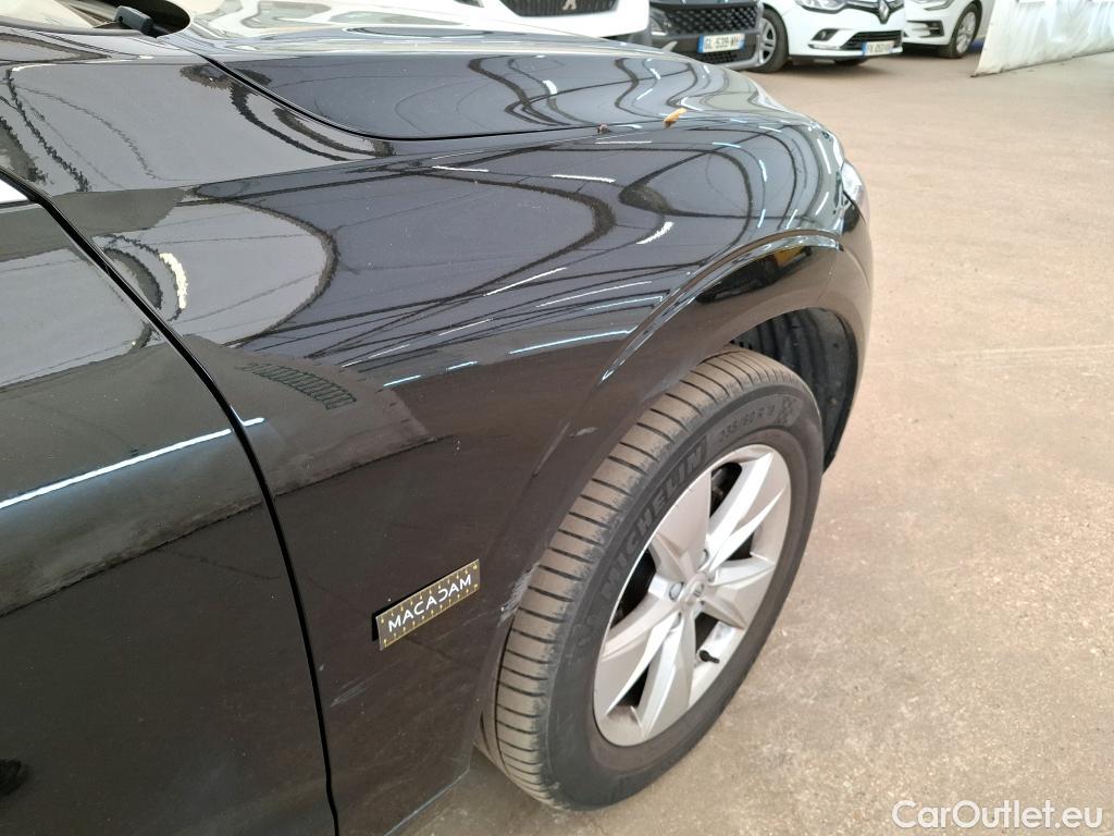  Volvo  XC60 VOLVO  / 2021 / 5P / SUV B4 197 Geartronic 8 Momentum Business #47