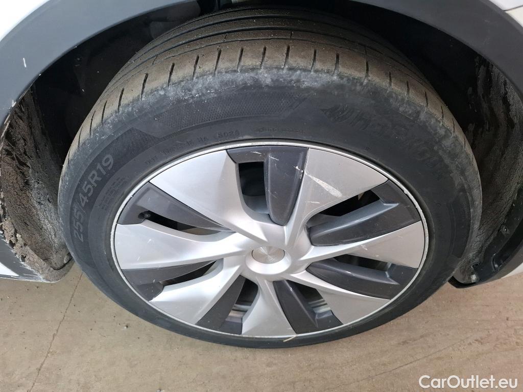  Tesla  Model Y TESLA  2021 5P  SUV RWD #12