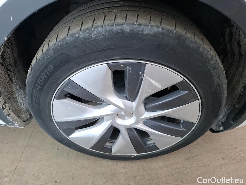  Tesla  Model Y TESLA  2021 5P  SUV RWD #39