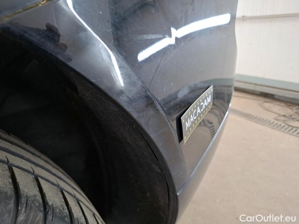  Volvo  XC60 VOLVO  / 2021 / 5P / SUV B4 197 Geartronic 8 Momentum Business #17