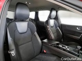  Volvo  XC60 VOLVO  / 2017 / 5P / SUV D4 GEARTR. MOMENTUM #13