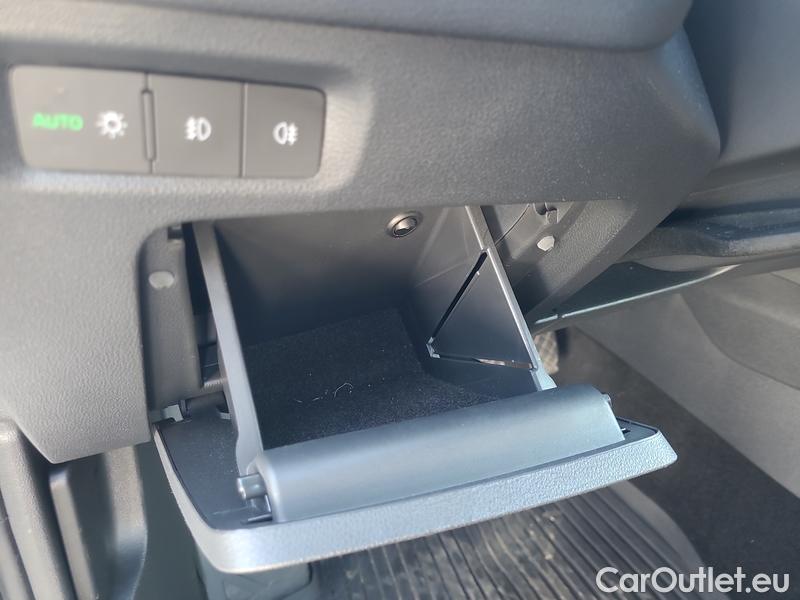  Skoda  Octavia  Combi (NX3)(2020) Oct.Combi 1.5TSI 110 Style #24