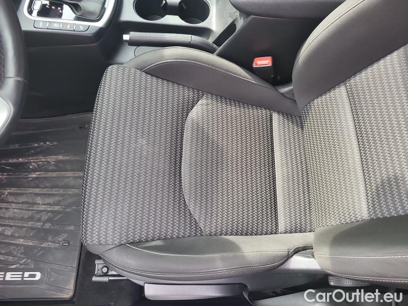  KIA  Cee'd Ceed  (CD) (2018->) Ceed SW 1.5 T-GDI 118 Top AT #5