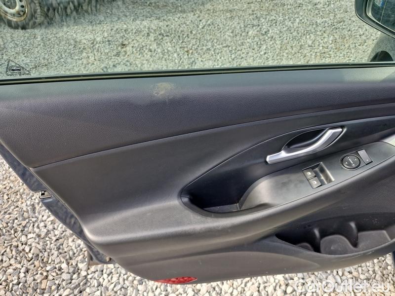  Hyundai  i30   cw (PD)(2017->)  kom. TGDI 120 Start Plus #11