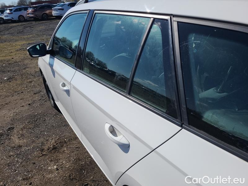 Skoda  Fabia  Combi (2015)  Com.1.0TSI 70 Style #26