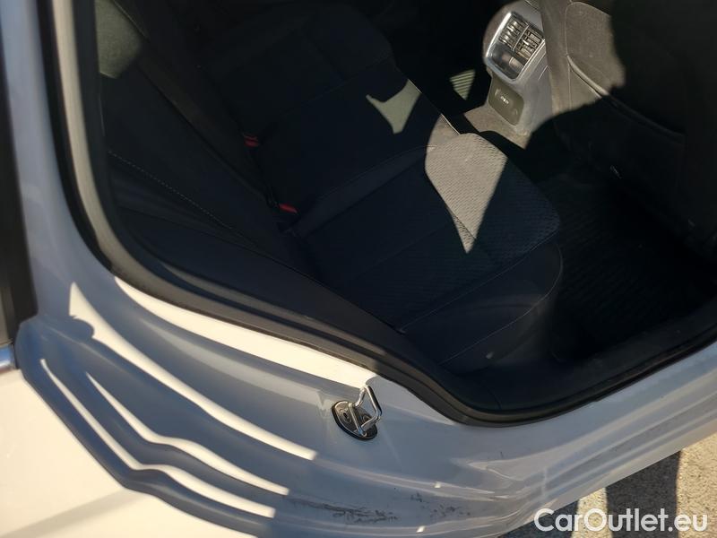  Skoda  Octavia  Combi (NX3)(2020) Oct.Combi 1.5TSI 110 Style #26