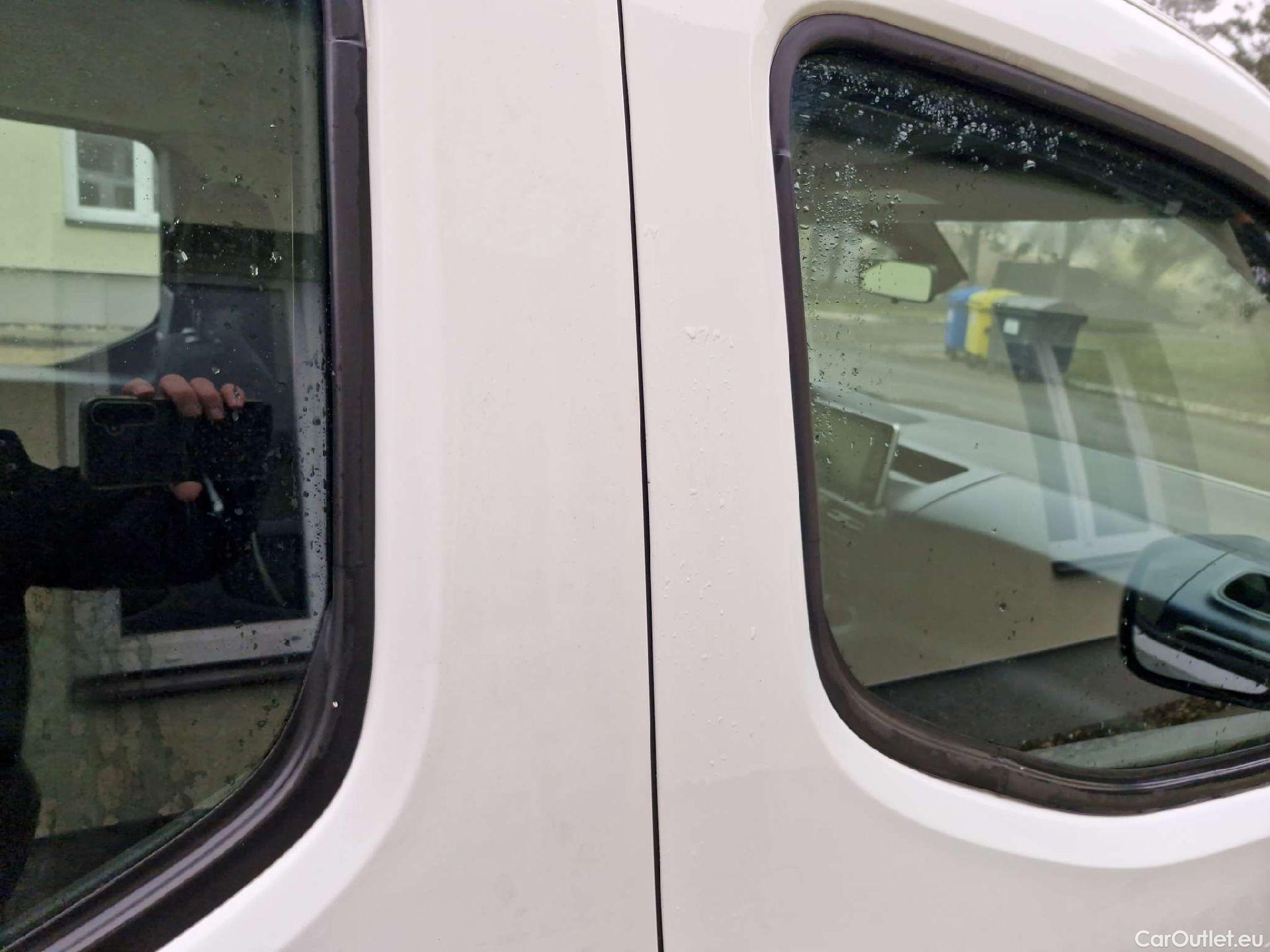  Peugeot  RIFTER   (06.2018->)  1.5BHDi 130 Allure #22