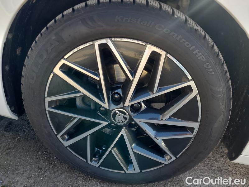  Skoda  Octavia  Combi (NX3)(2020) Oct.Combi 1.5TSI 110 Style #28