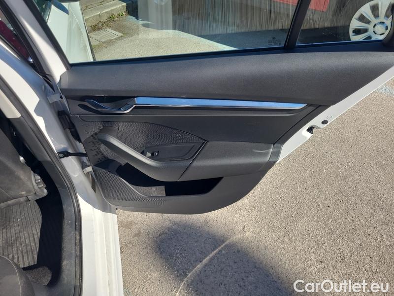  Skoda  Octavia  Combi (NX3)(2020) Oct.Combi 1.5TSI 110 Style #14