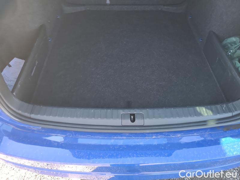  Skoda  Octavia  Combi (NX3)(2020) Oct.Combi 2.0TDI 85 Style #7