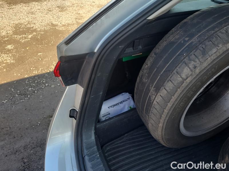  Skoda  Octavia  Combi (NX3)(2020) Oct.C.2.0TDI 110 4x4 Ambit AT #12