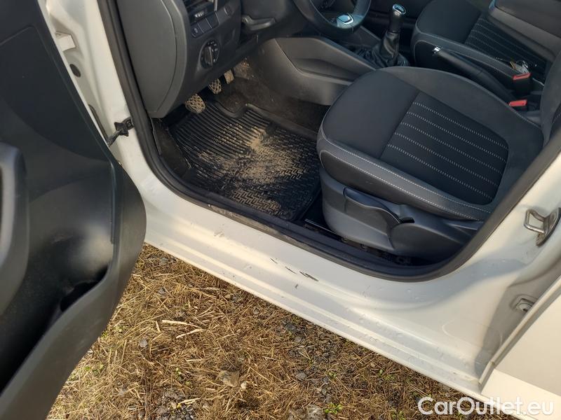  Skoda  Fabia  Combi (2015)  Com.1.0TSI 70 Style #4