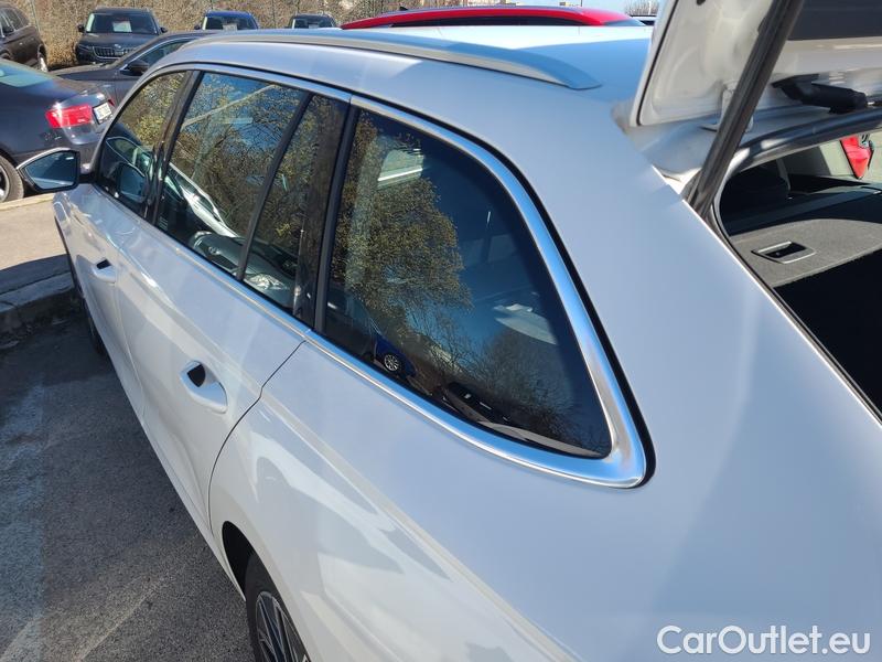  Skoda  Octavia  Combi (NX3)(2020) Oct.Combi 1.5TSI 110 Style #27