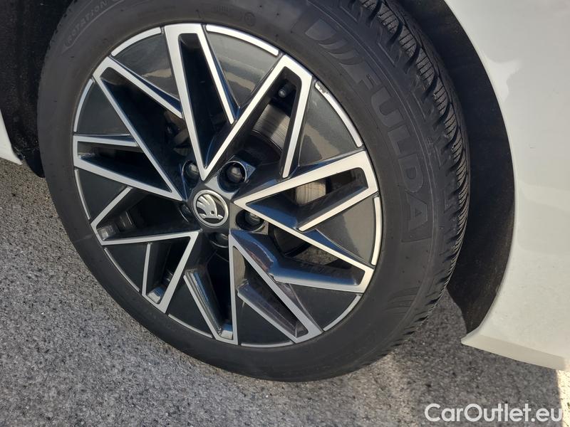  Skoda  Octavia  Combi (NX3)(2020) Oct.Combi 1.5TSI 110 Style #7