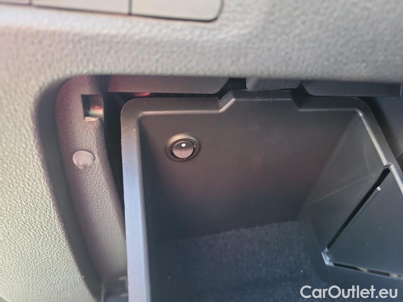  Skoda  Octavia  Combi (NX3)(2020) Oct.Combi 1.5TSI 110 Style #12