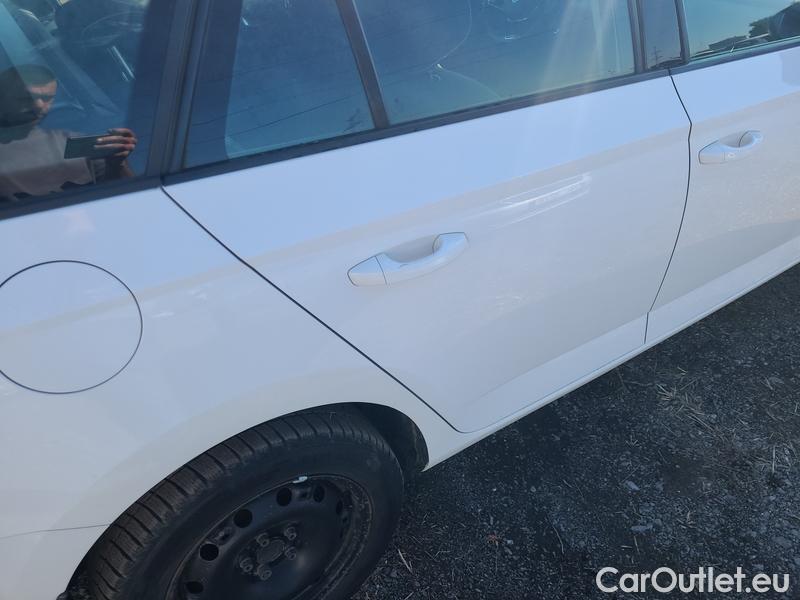  Skoda  Fabia  Combi (2015)  Com.1.0TSI 70 Style #29