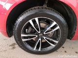  Volvo  XC60 VOLVO  / 2017 / 5P / SUV D4 GEARTR. MOMENTUM #20