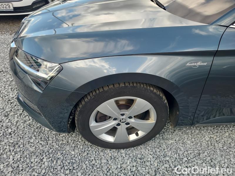  Skoda  Superb  Combi (3V5)(2015) Sup.C.FL2.0TSI 200  L&K 4x4 AT #9