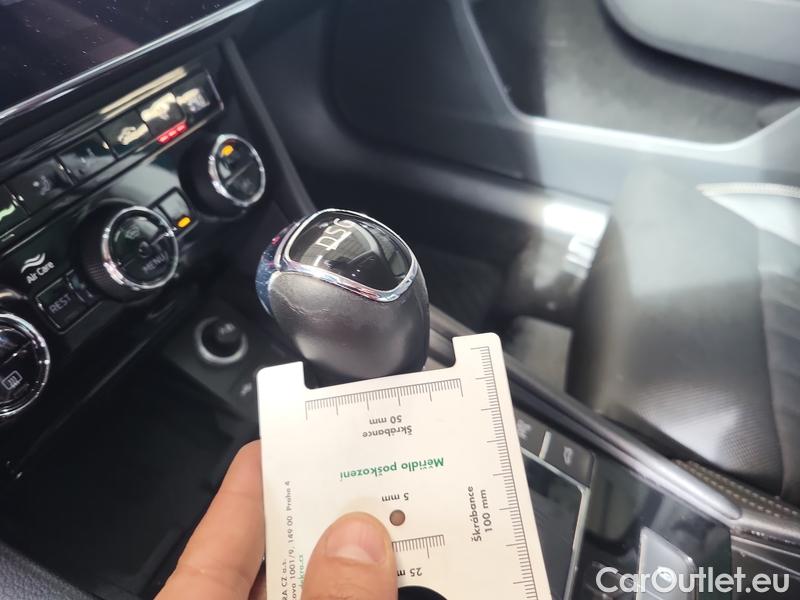  Skoda  Superb  Combi (3T5)(2010) Sup.C.FL2.0TDI 110 L&K AT #15