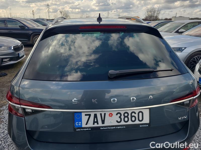  Skoda  Superb  Combi (3V5)(2015) Sup.C.FL2.0TSI 200  L&K 4x4 AT #31