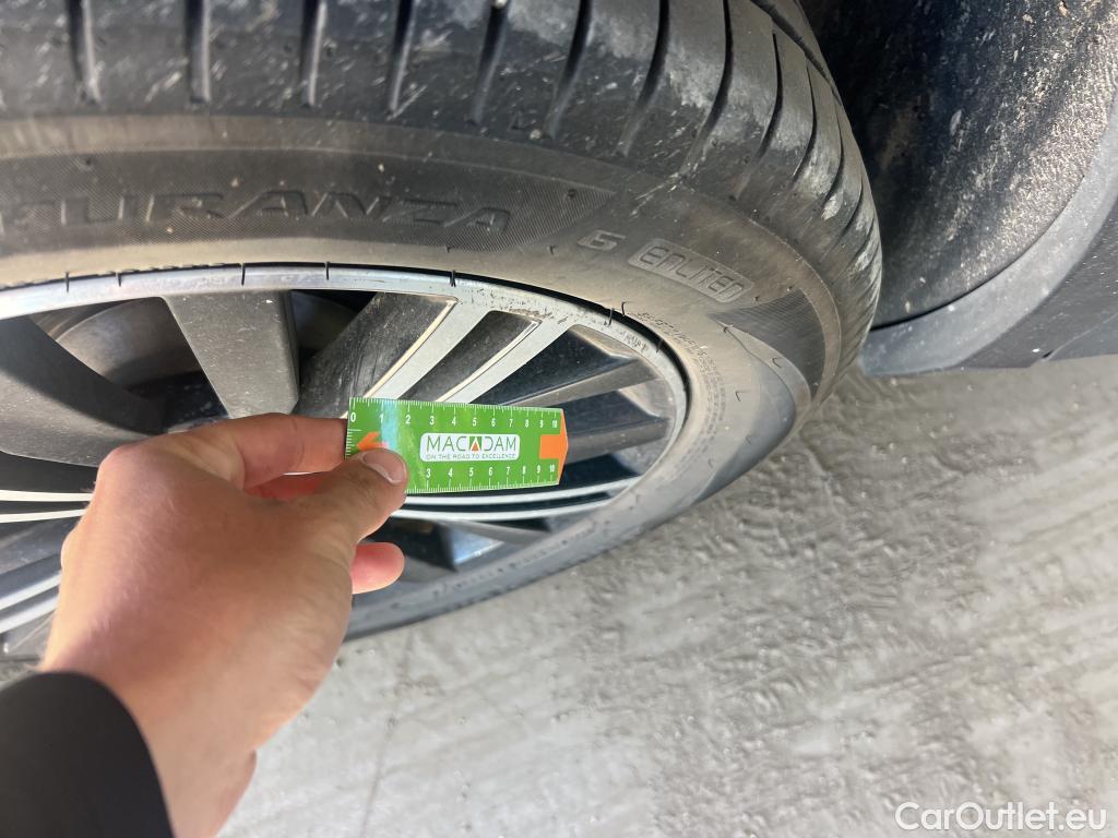  Volkswagen  Tiguan VOLKSWAGEN  / 2020 / 5P / todoterreno Life 2.0 TDI 110kW (150CV) DSG #11