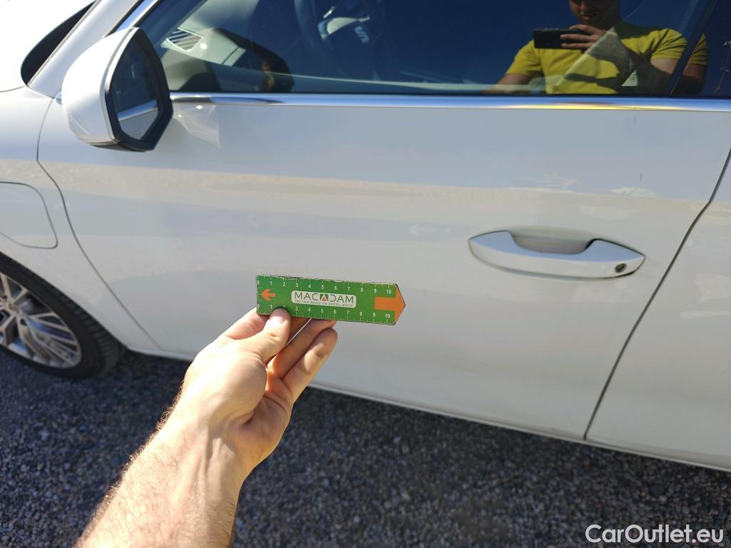  Seat  Leon SEAT Nuevo León / 2020 / 5P / familiar SP 1.4 e-Hybrid DSG S&S Xcellence Go L #18