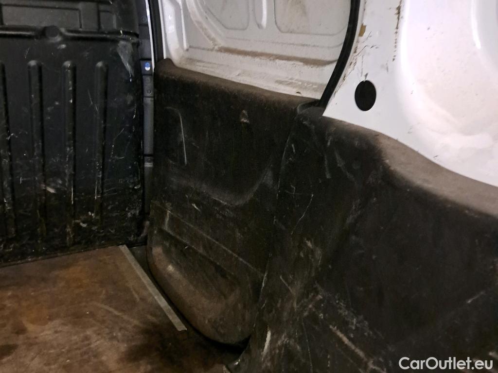  Peugeot  Partner PEUGEOT  / 2018 / 3P / furgón derivado de turismo Pro Standard 1000kg BlueHDi 73kW #6