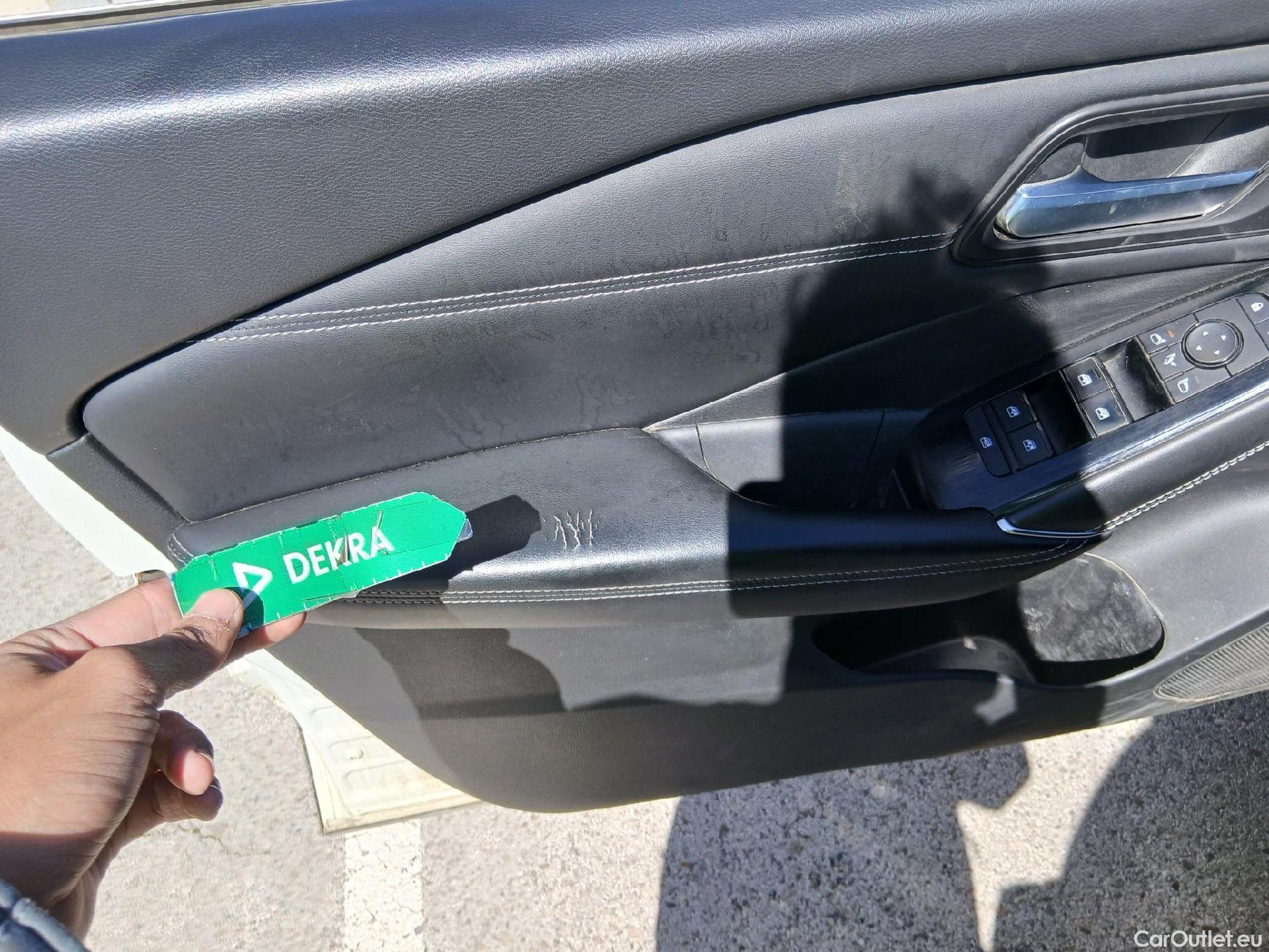  Nissan  Qashqai NISSAN  / 2021 / 5P / todoterreno DIG-T 116kW mHEV Xtronic 4x4 N-Connecta #18