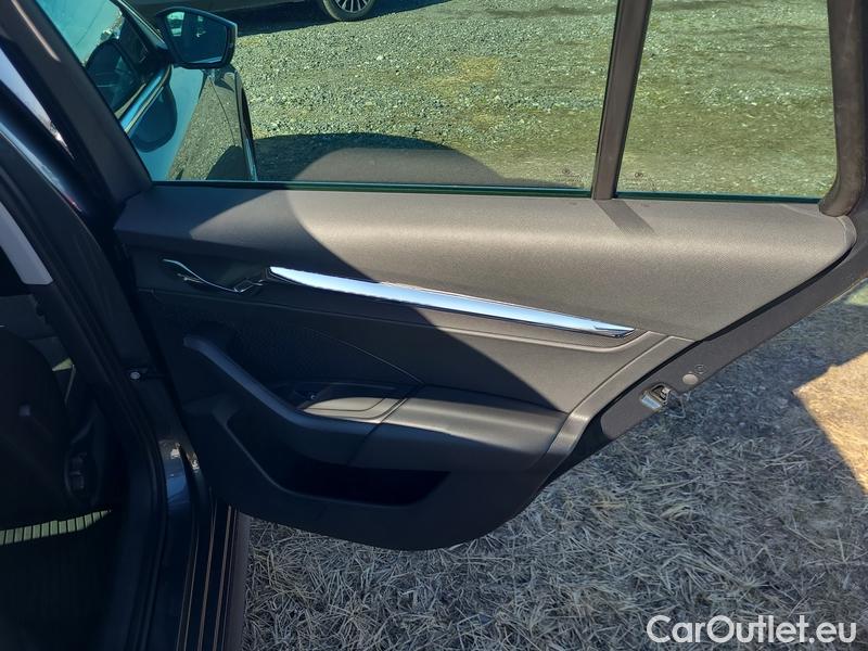  Skoda  Octavia  Combi (NX3)(2020) Oct.C.2.0TDI 110 4x4 Scout AT #28