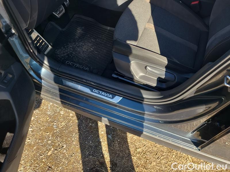  Skoda  Octavia  Combi (NX3)(2020) Oct.C.2.0TDI 110 4x4 Scout AT #10