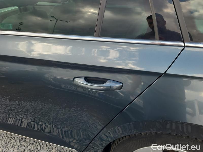  Skoda  Superb  Combi (3V5)(2015) Sup.C.FL2.0TSI 200  L&K 4x4 AT #21