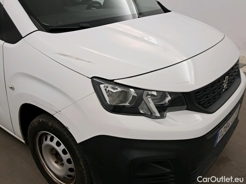  Peugeot  Partner PEUGEOT  / 2018 / 3P / furgón derivado de turismo Pro Standard 1000kg BlueHDi 73kW #24